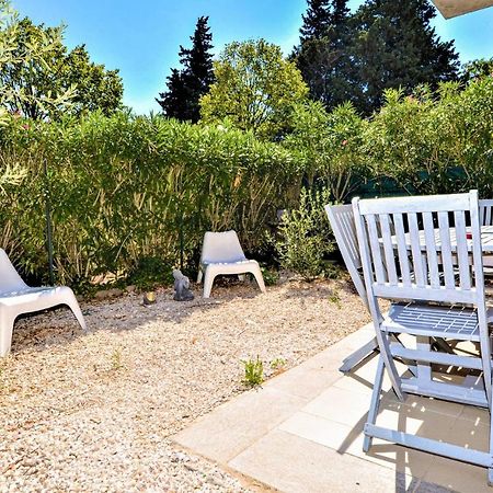 Lovely Apartment In Orange With Kitchen Exteriör bild